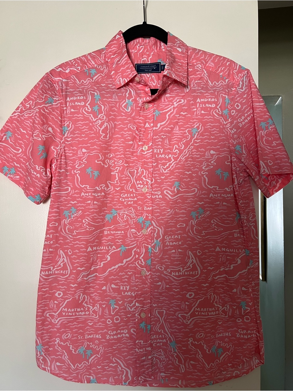 Vineyard Vines Small Coral Island-Print Short Sleeve Button-Down Shirt